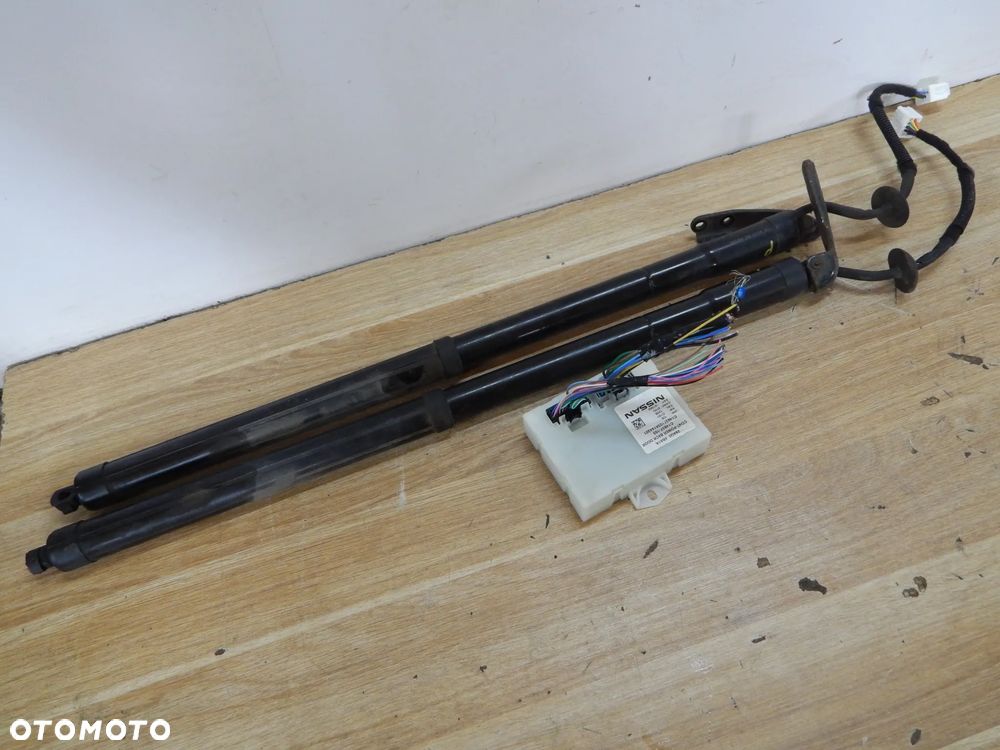 Siłownik siłowniki teleskop elektryczny klapy bagażnika komplet Nissan X-Trail xtrail T32 13-22  Łuków części - 1