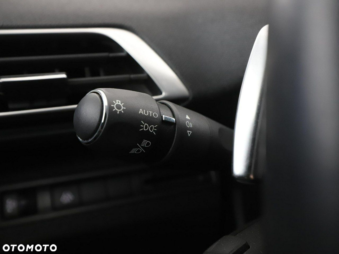 Peugeot 3008 PureTech 130 Stop & Start GPF EAT8 Allure Pack - 38