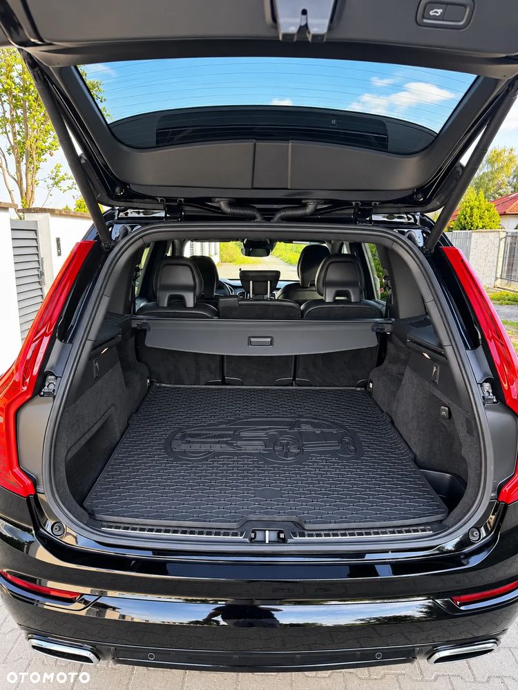 Volvo XC 90 D5 AWD Geartronic RDesign - 8