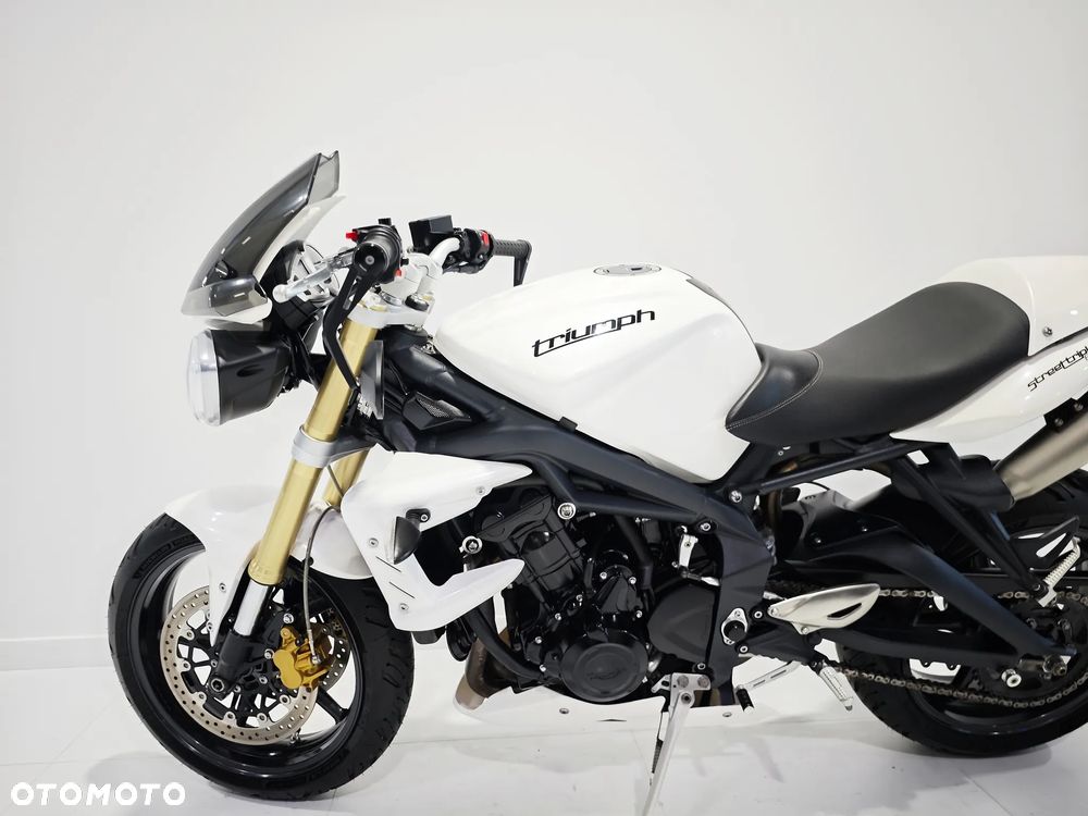 Triumph Street Triple - 19