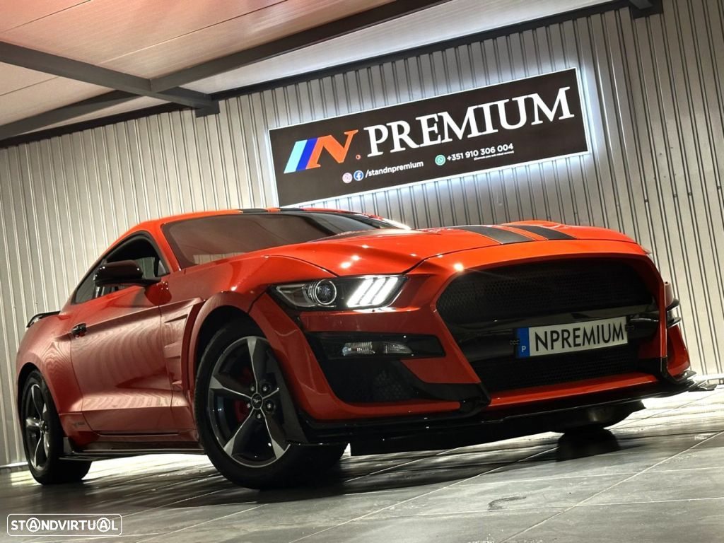 Ford Mustang - 45