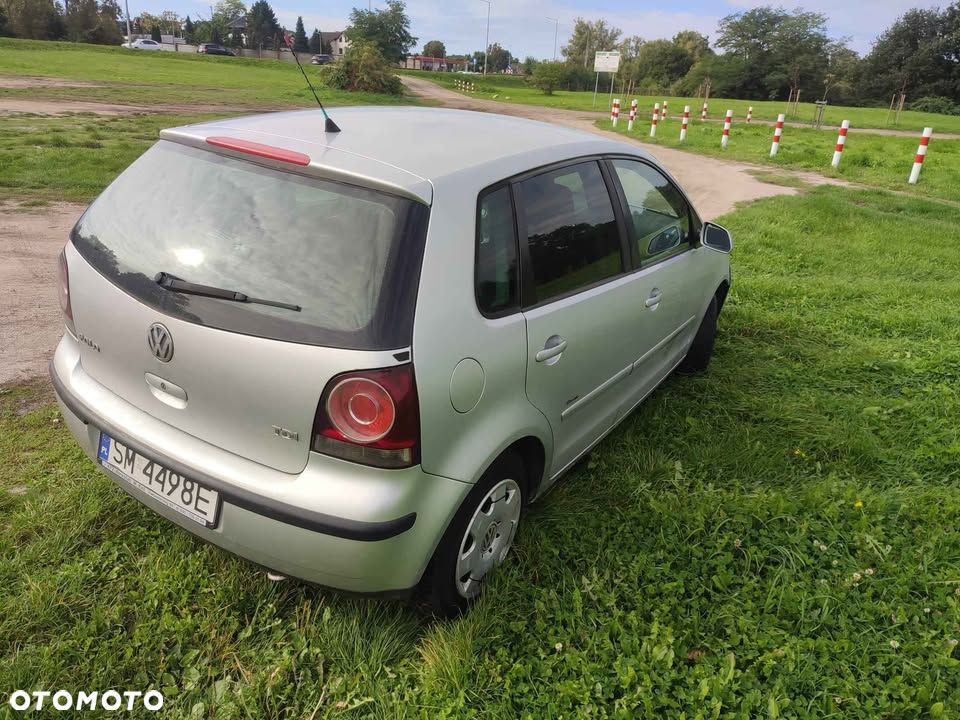 Volkswagen Polo 1.4 TDI Trendline - 4