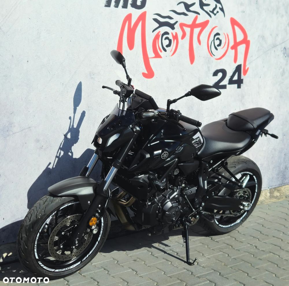 Yamaha MT - 7