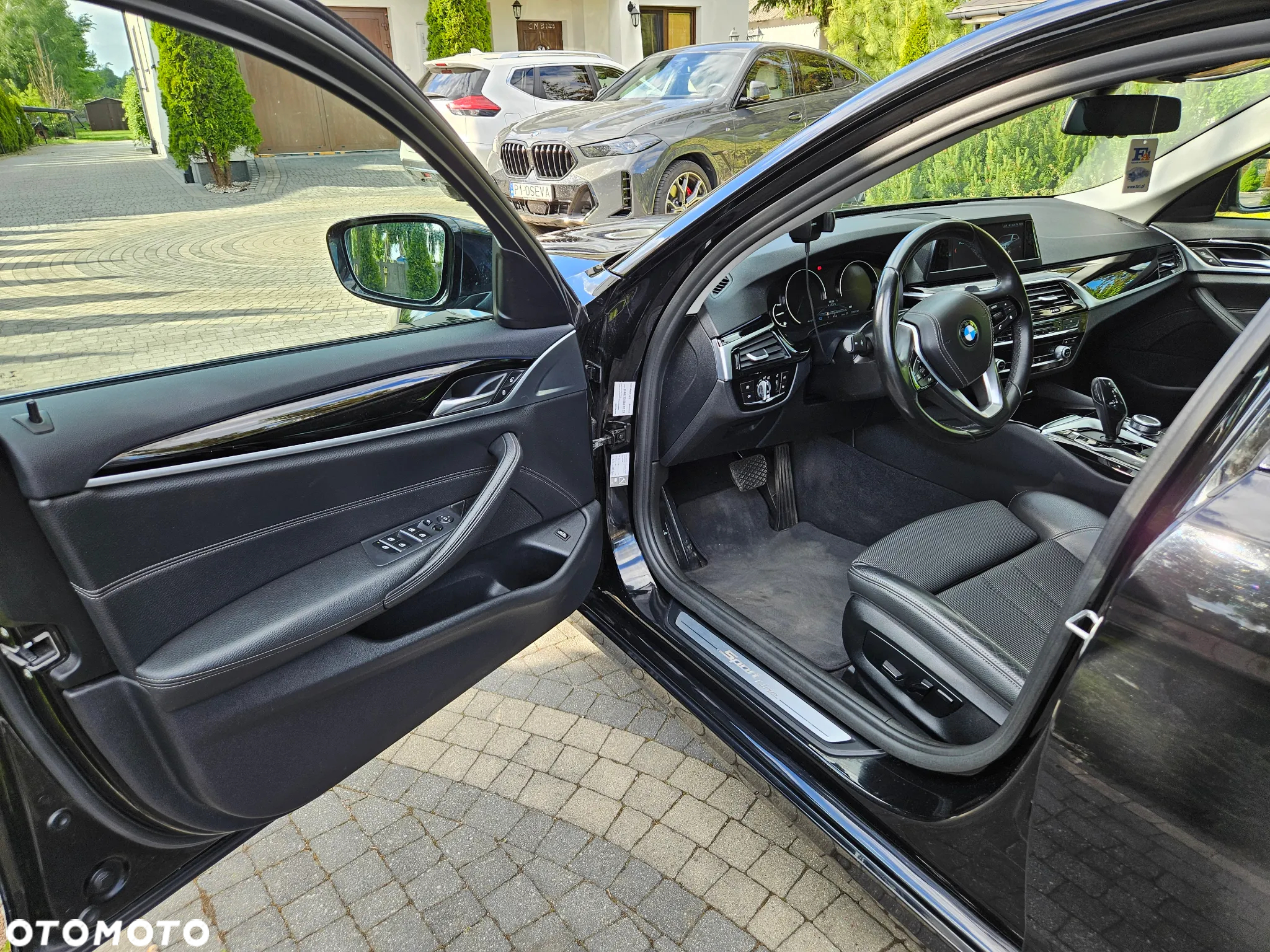 BMW Seria 5 518d Sport Line - 9