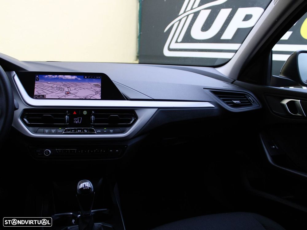 BMW 116 d Pack Essence - 20