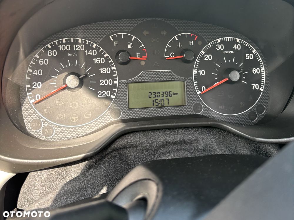 Fiat Grande Punto - 11