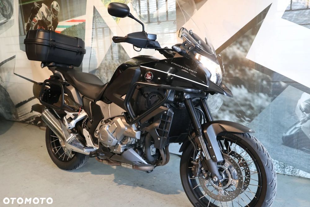 Honda VFR - 16