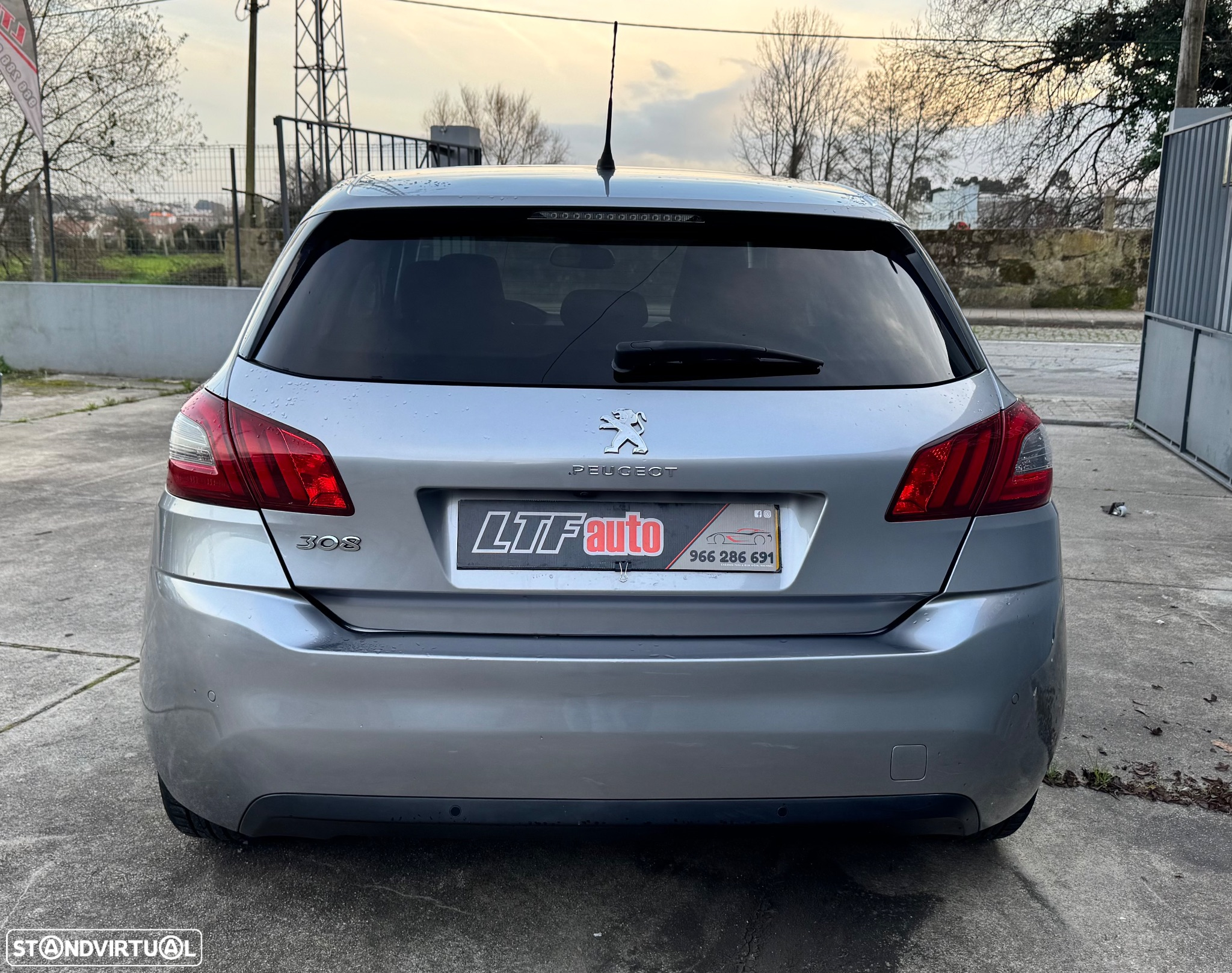 Peugeot 308 1.2 PureTech Allure Full LED - 5