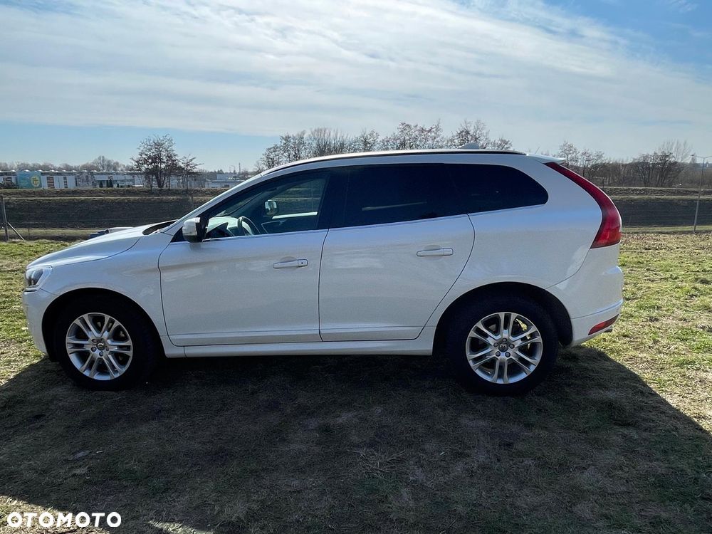 Volvo XC 60 D3 Drive-E Momentum - 5