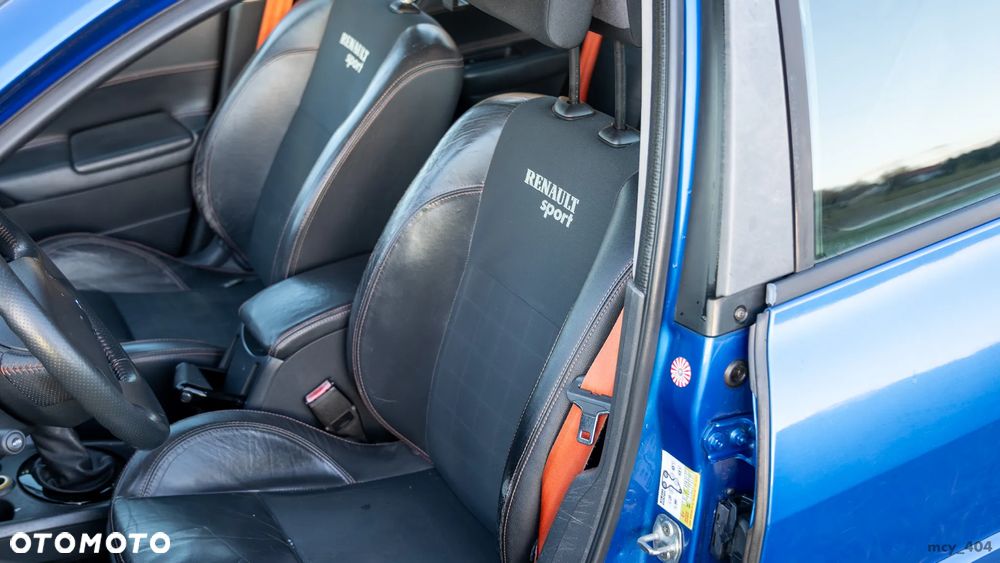 Renault Megane 2.0 Sport - 11