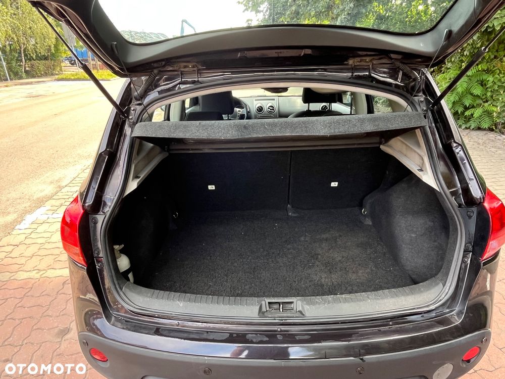 Nissan Qashqai - 9