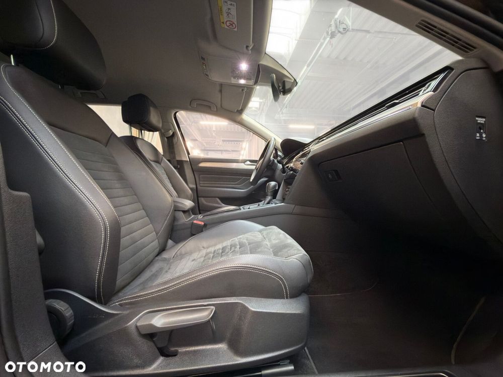 Volkswagen Passat Variant 1.5 TSI EVO Elegance DSG - 23