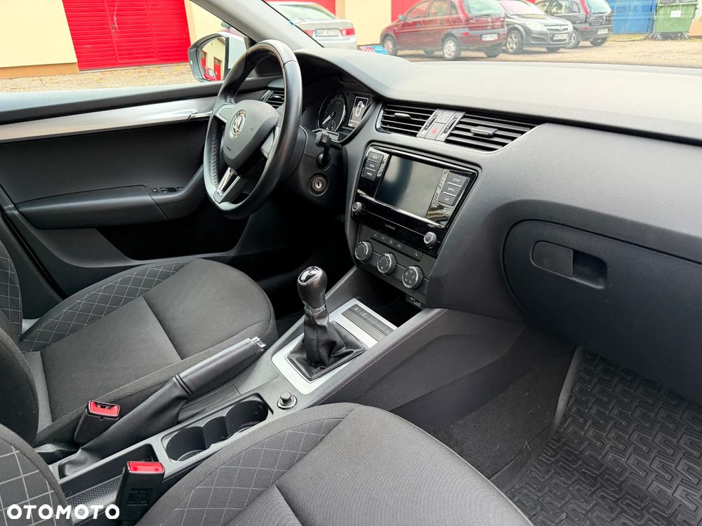 Skoda Octavia 1.6 TDI Ambition - 15