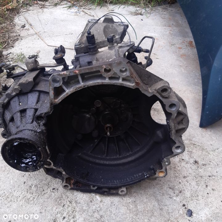 SKRZYNIA BIEGOW AUDI VW GOLF IV BEETLE A3 02K301107D - 1