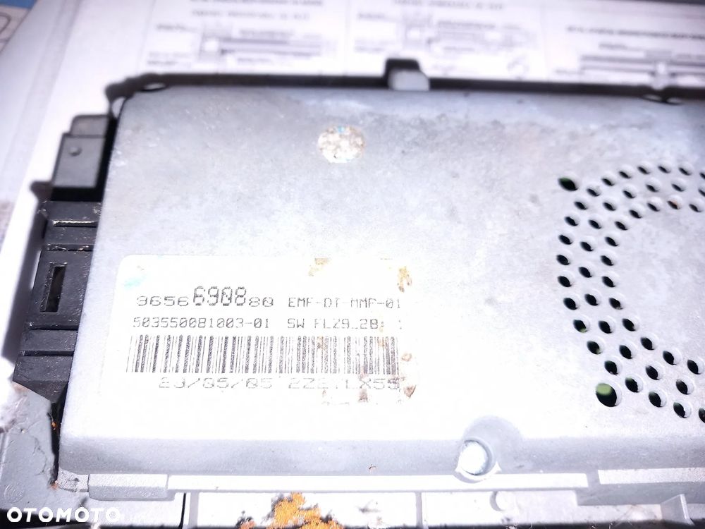 Wyświetlacz nawigacji radio Citroen 9656690880