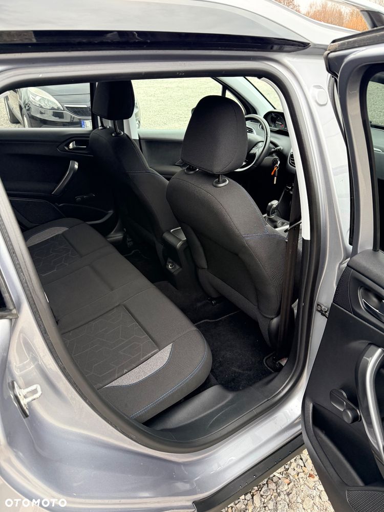 Peugeot 2008 1.2 VTi Allure - 8