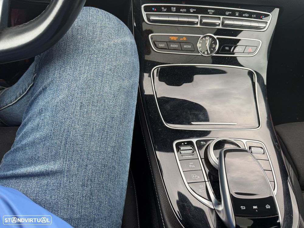 Mercedes-Benz E 300 de 9G-TRONIC AMG Line - 23