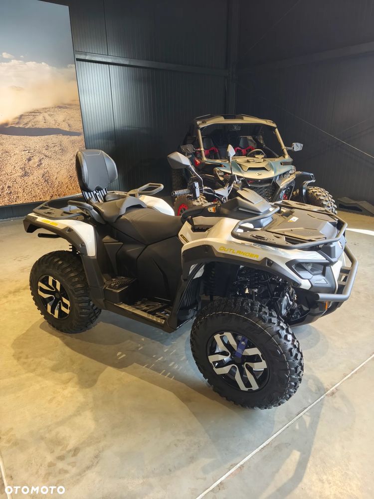 Can-Am Outlander Max - 1