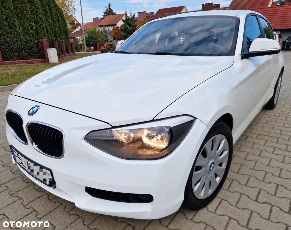 BMW 1 Series 2011 photo 2