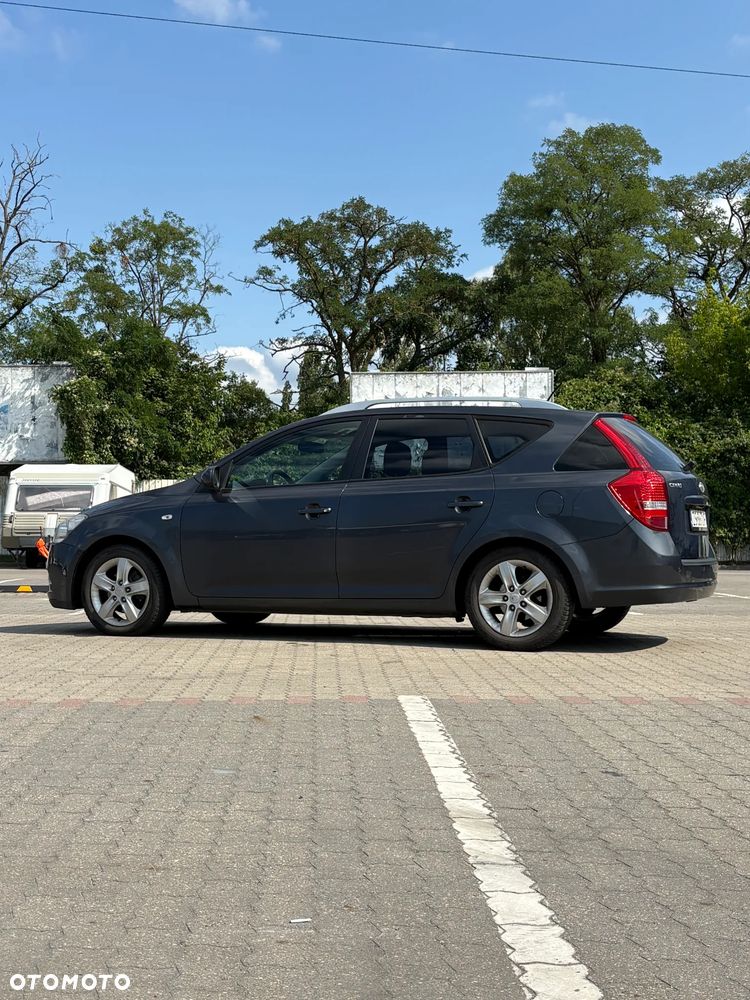 Kia Ceed - 3