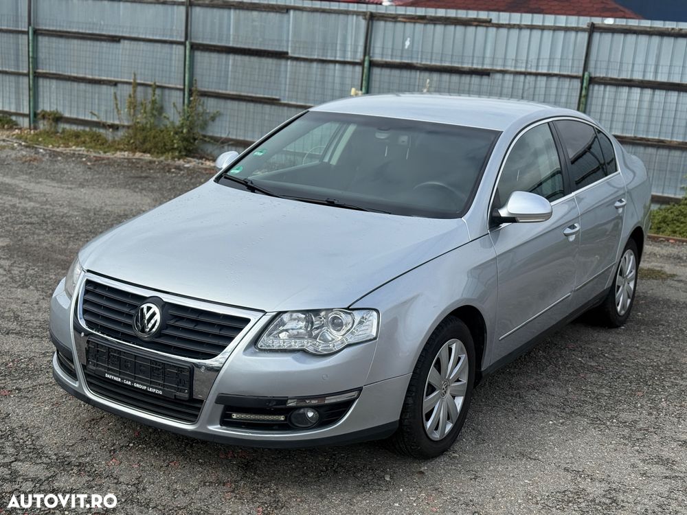 Volkswagen Passat 1.6 FSI Comfortline - 1