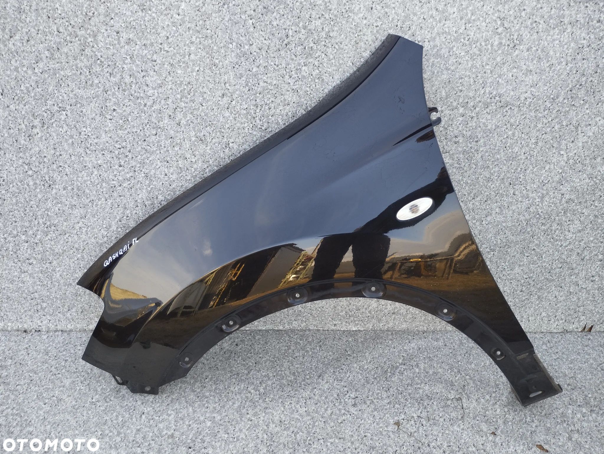 Nissan Qashqai I Lift J10 09-13r błotnik lewy przód przedni - 1