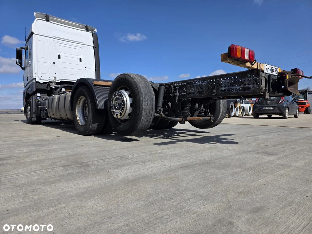 Mercedes-Benz ACTROS - 12