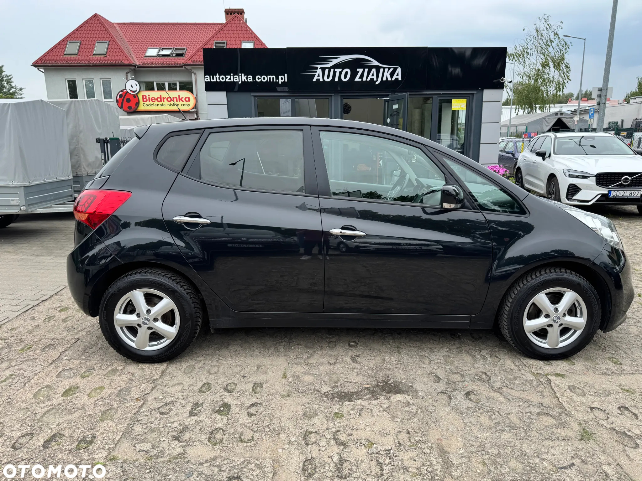 Kia Venga - 8