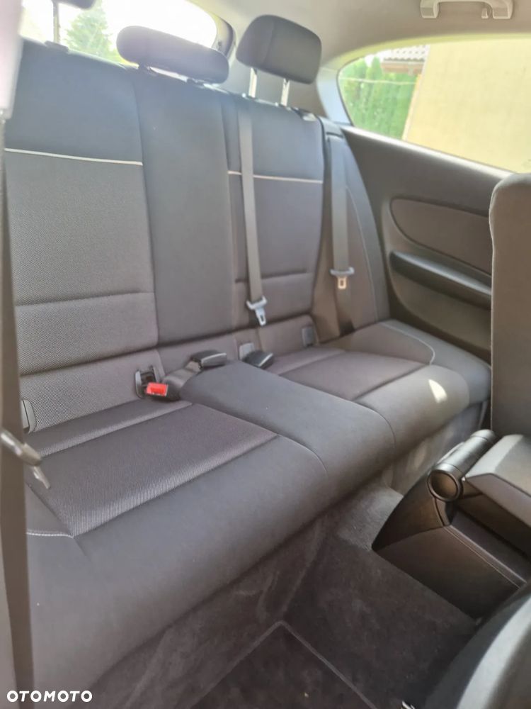 BMW Seria 1 116i - 19
