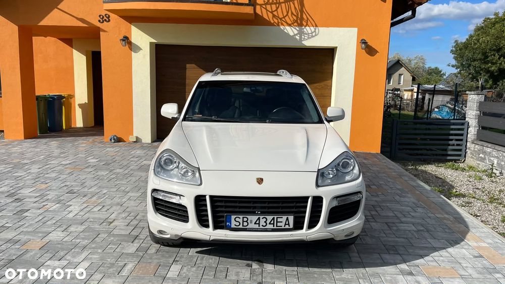 Porsche Cayenne - 22