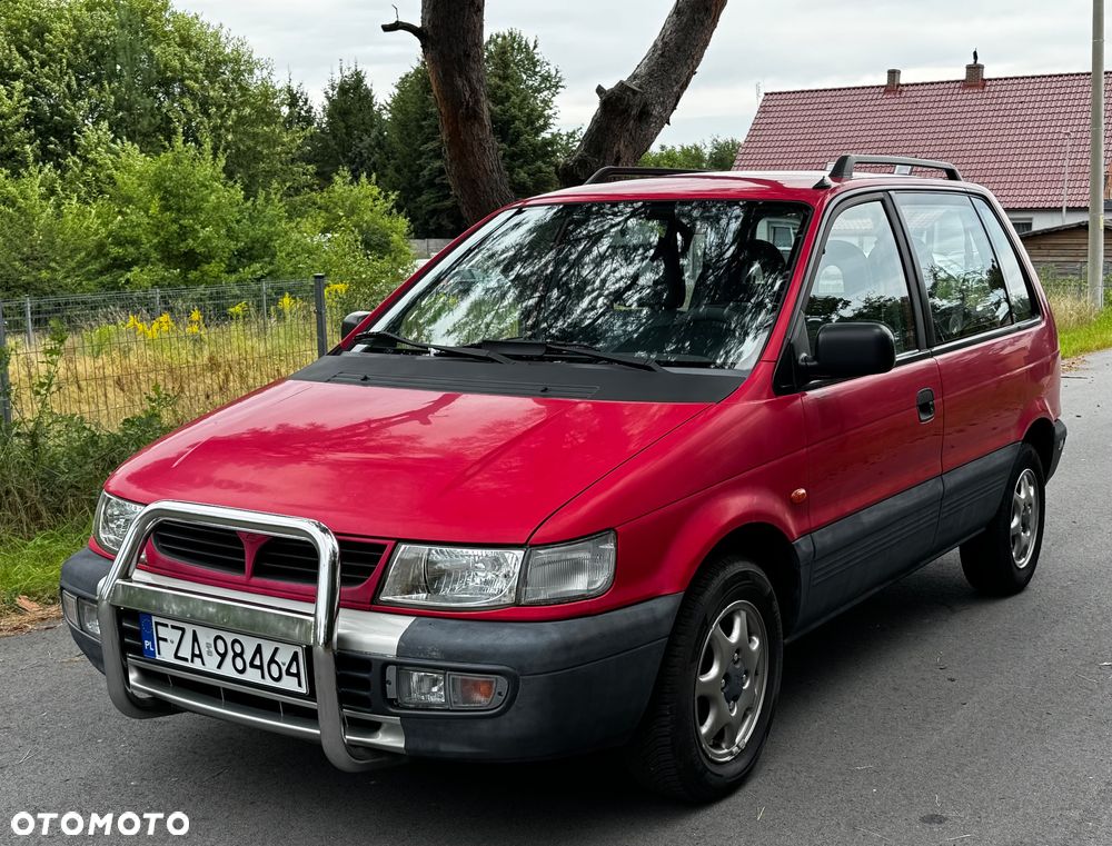 Mitsubishi Space Runner 1800 City - 4
