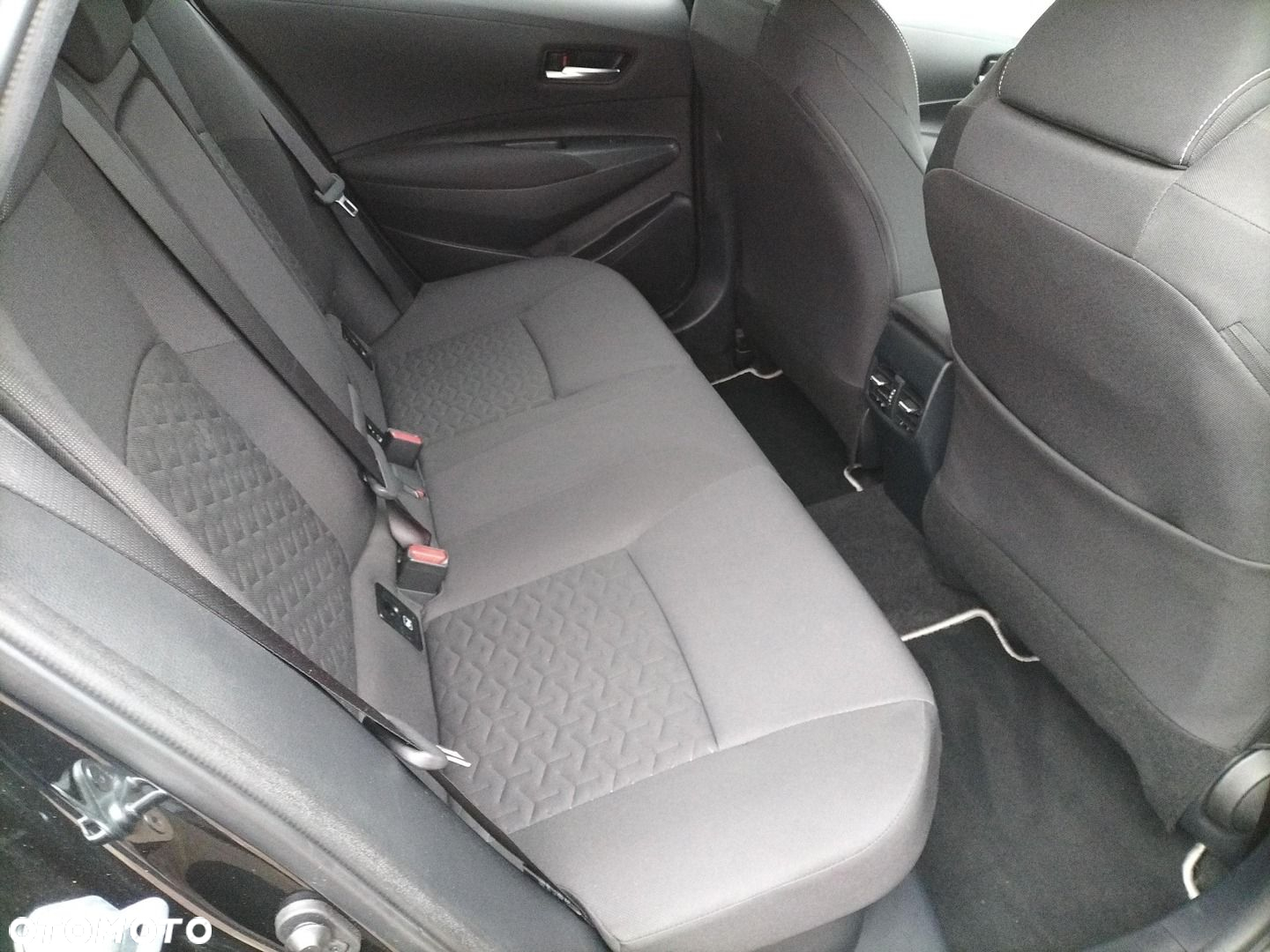 Toyota Corolla - 11