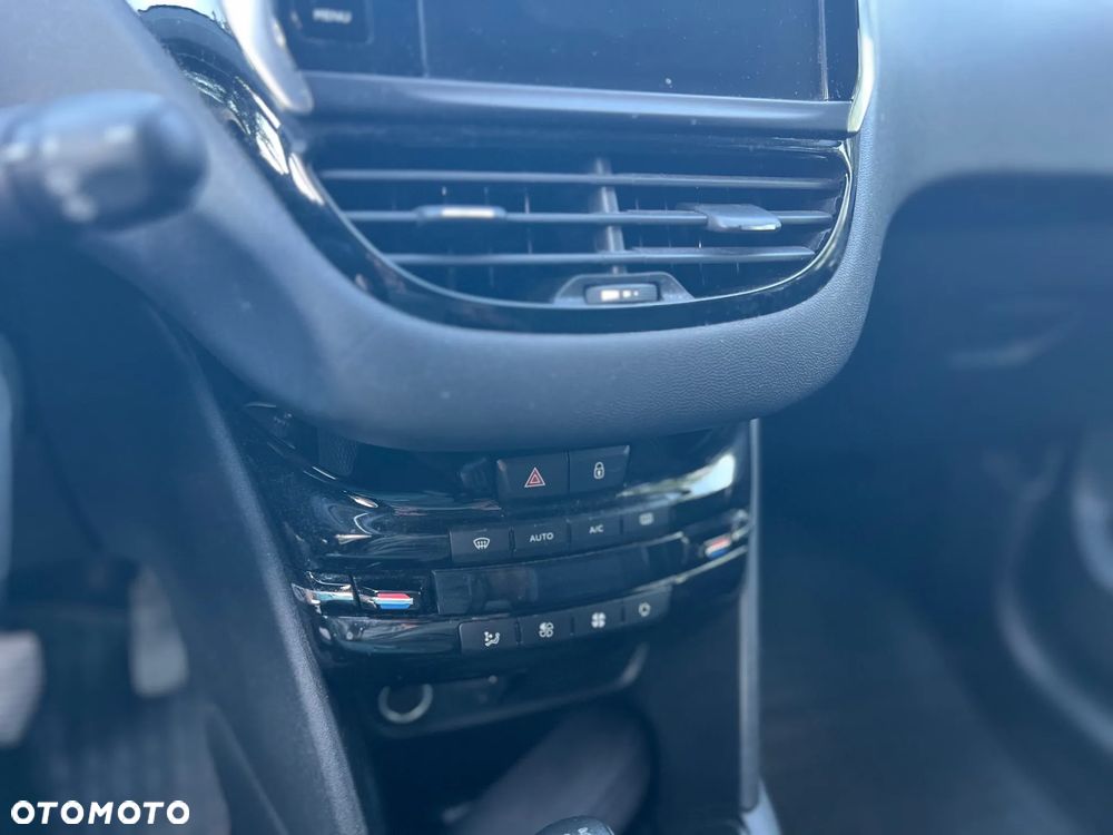 Peugeot 208 1.6 BlueHDi Active - 13