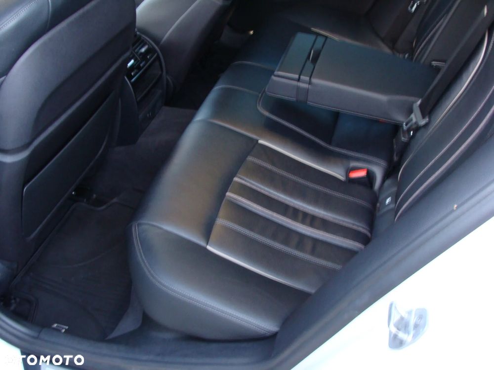 BMW Seria 5 520d xDrive M Sport sport - 24