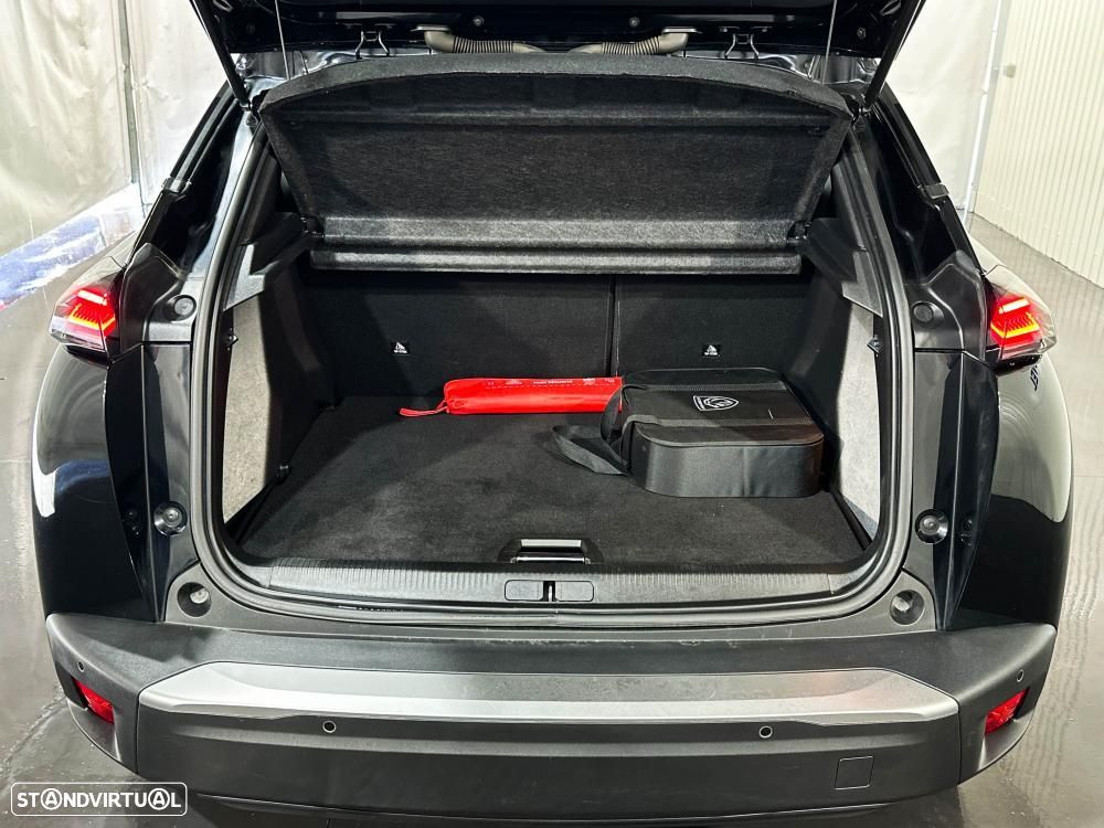 Peugeot e-2008 54 kWh GT - 15