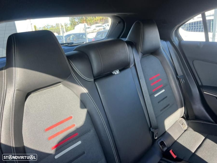 Mercedes-Benz A 180 CDI (BlueEFFICIENCY) - 13