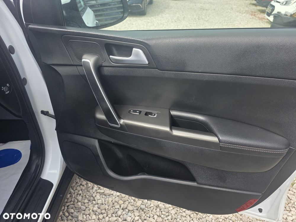 Kia Sportage 1.6 T-GDI 2WD VISION - 20