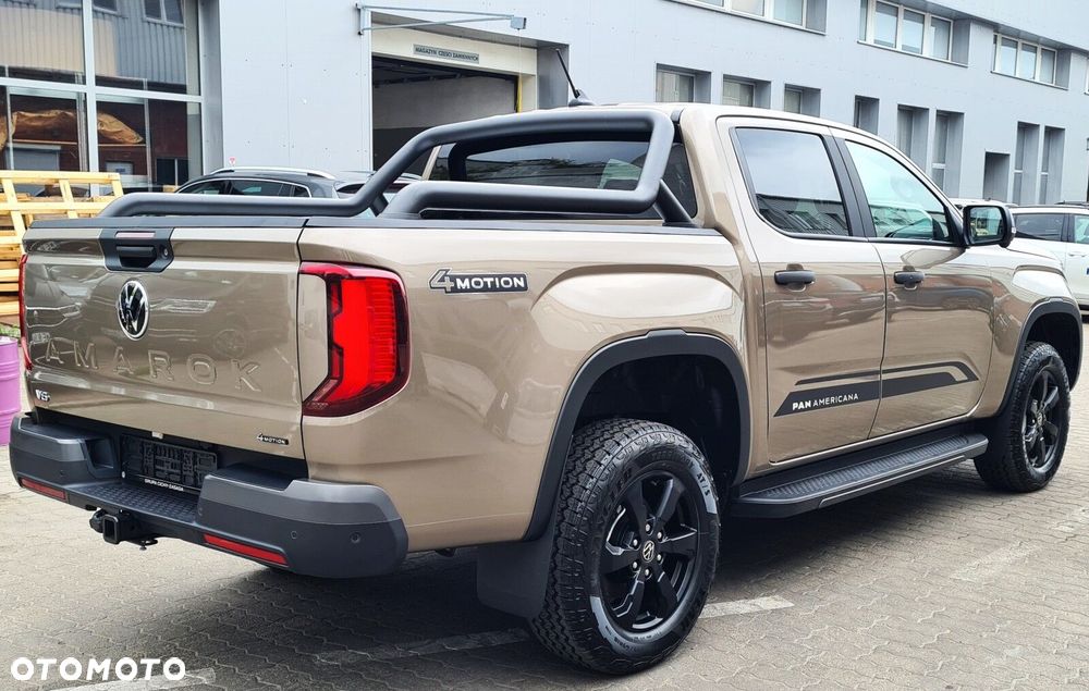 Volkswagen Amarok - 12