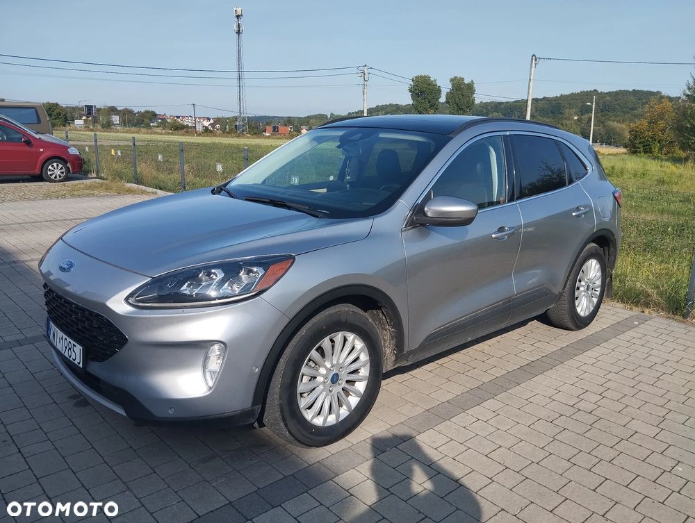 Ford Kuga 2.5 Duratec FHEV 4x4 TITANIUM - 2