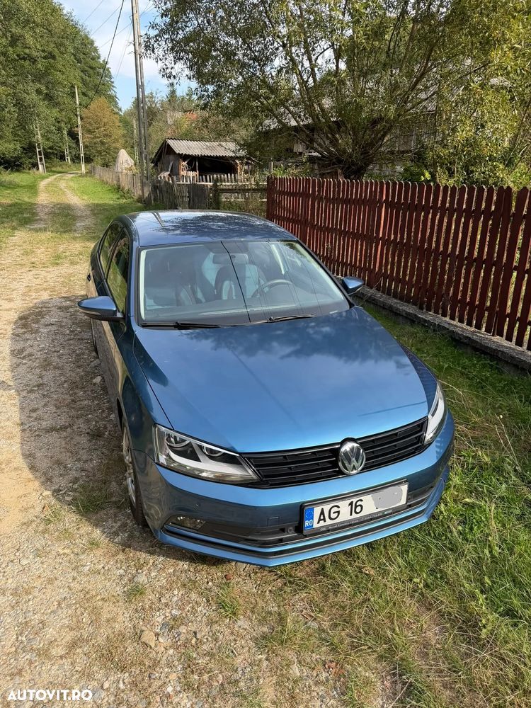 Volkswagen Jetta - 3