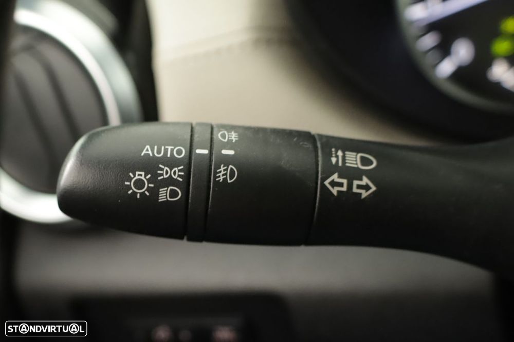 Nissan Micra 1.0 IG-T Tekna CVT - 17