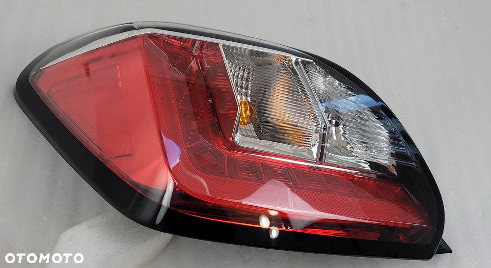 LAMPA LEWA TYŁ LED MITSUBISHI SPACE STAR II LIFT 2019- 8330B245 ADU022-0000 - 3