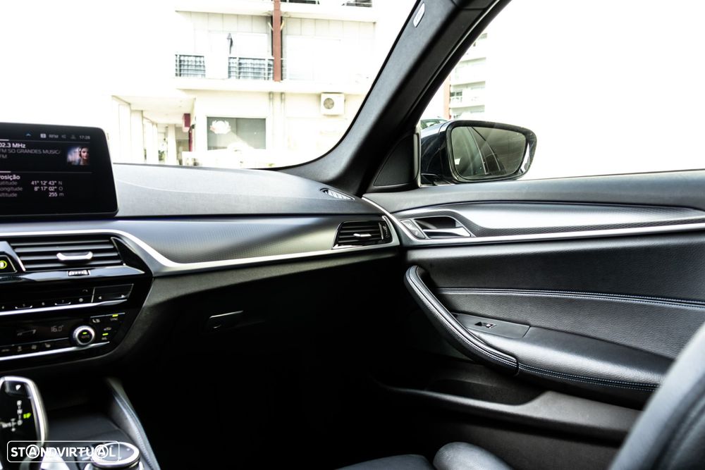 BMW 520 d Pack M Auto - 16