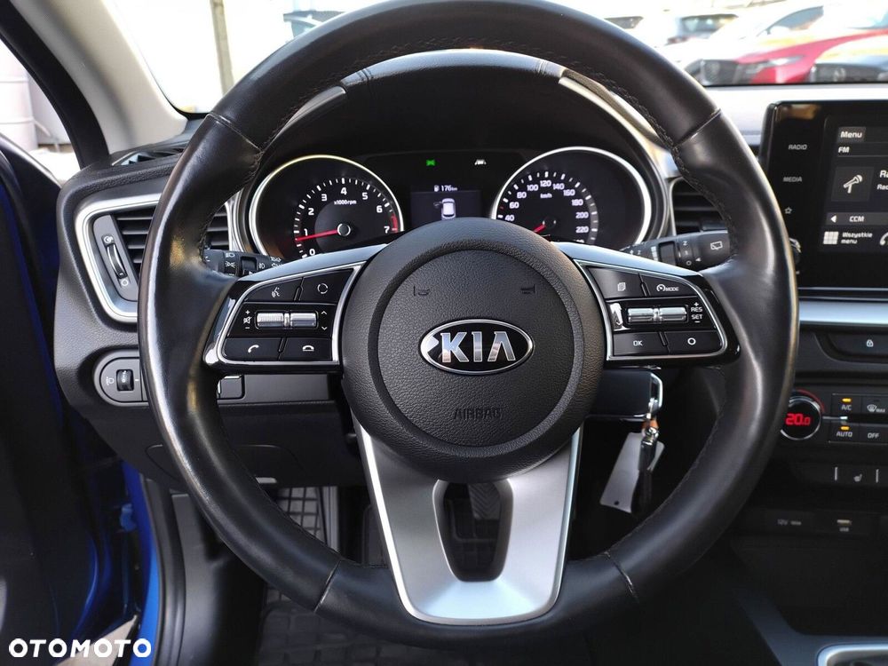 Kia XCeed 1.4 T-GDI L Business Line - 13