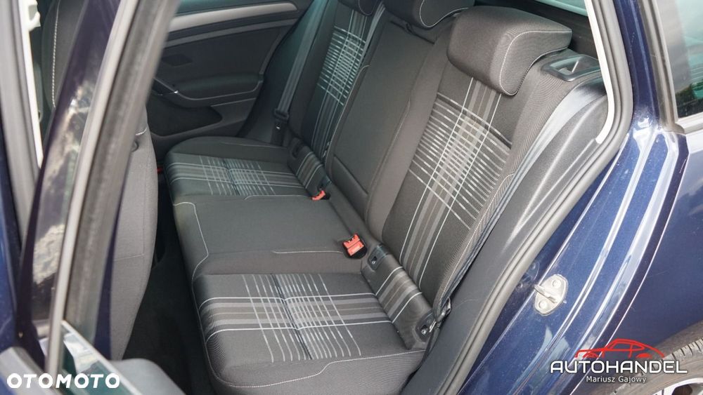 Volkswagen Golf - 19