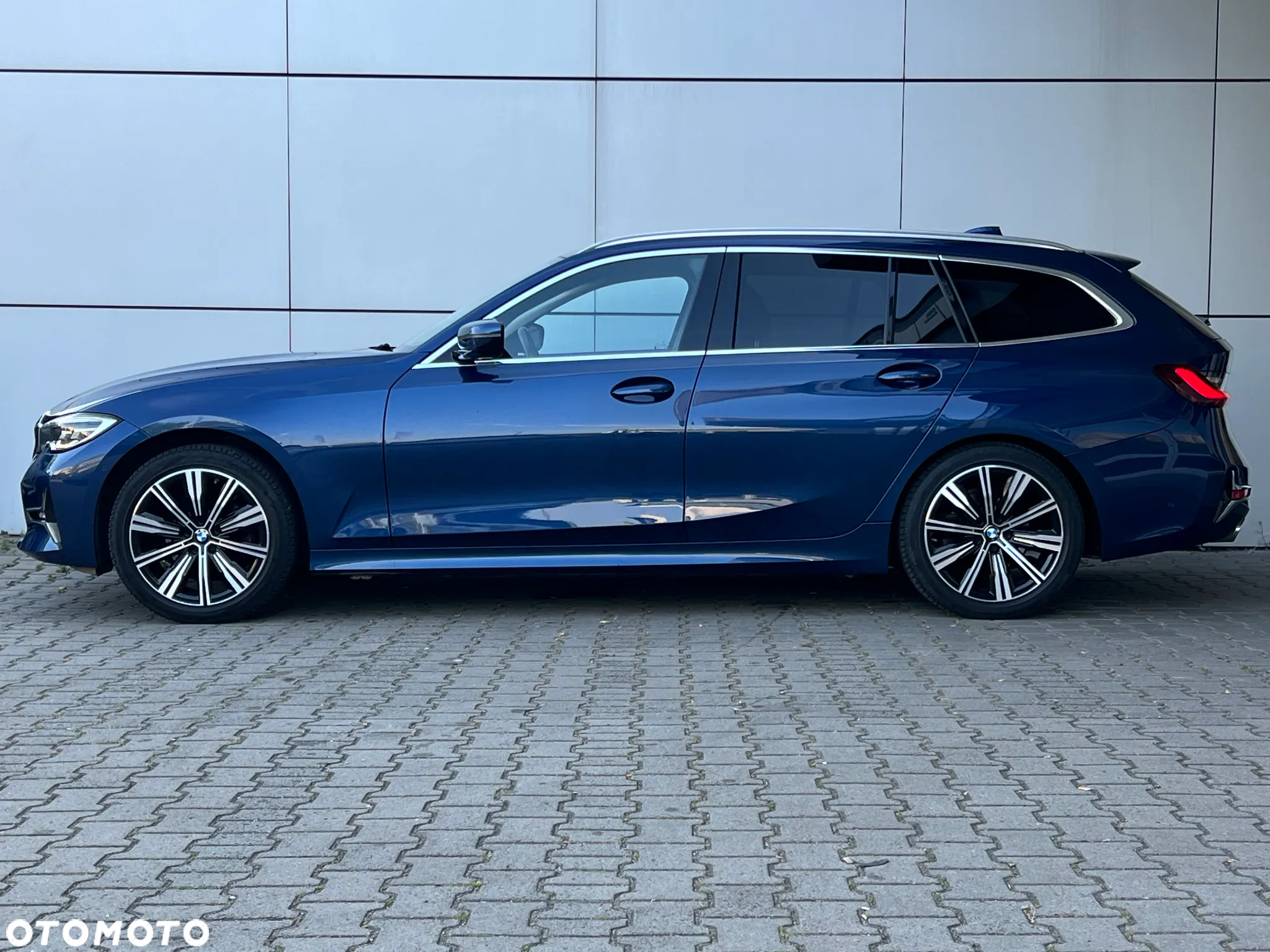 BMW Seria 3 320d xDrive Luxury Line sport - 6