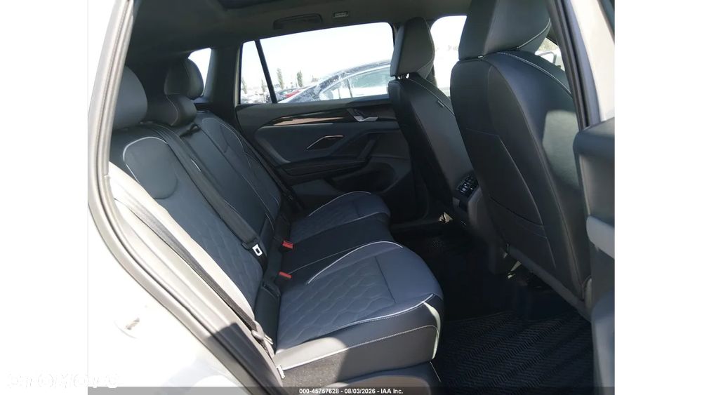 Volkswagen Tiguan - 11