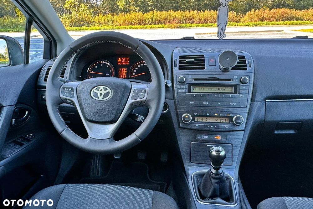 Toyota Avensis 2.0 D-4D Premium - 8