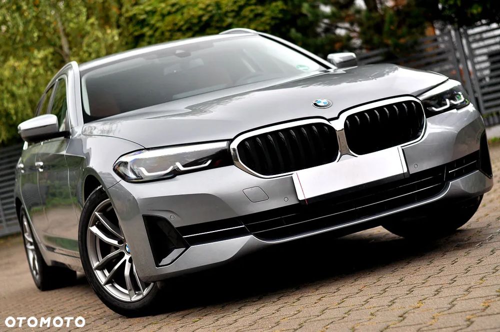 BMW Seria 5 520i Touring - 2