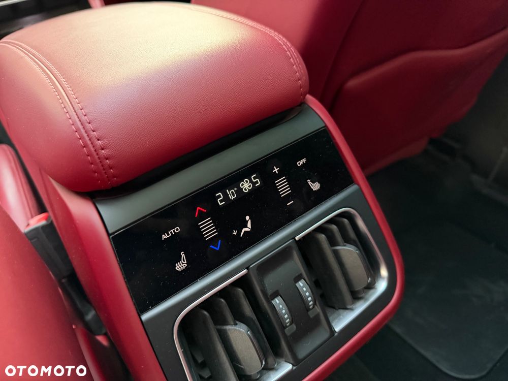 Maserati Grecale mHEV Modena - 12